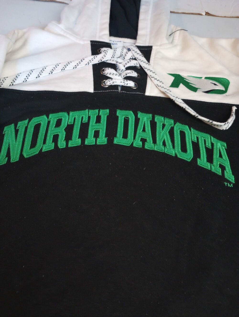 North Dakota Champion Black & White Hockey Jersey Hoodie Medium